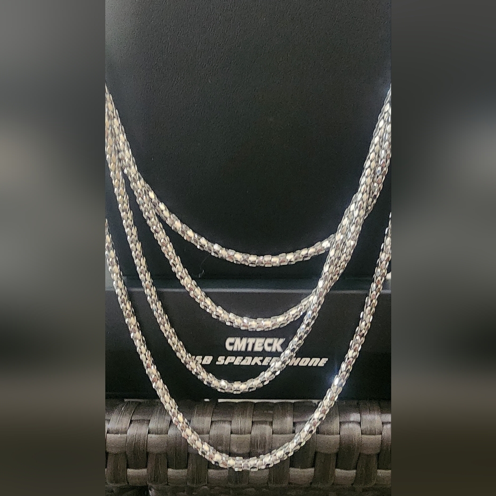 Elegant Silver Tone Chain Necklace and Earring Set - Picture 3 of 10